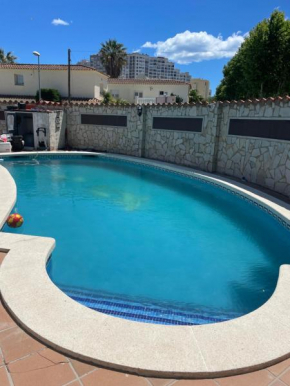 TRÈS BELLE VILLA PROCHE MER